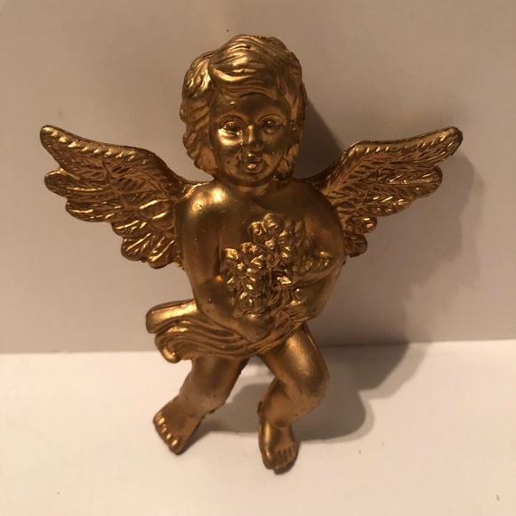 8 vintage plastic gold cherubs with removable sticks for your crafting needs. - Picture 7 of 8